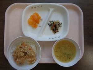 DSC05926　　そぼろ丼.jpg